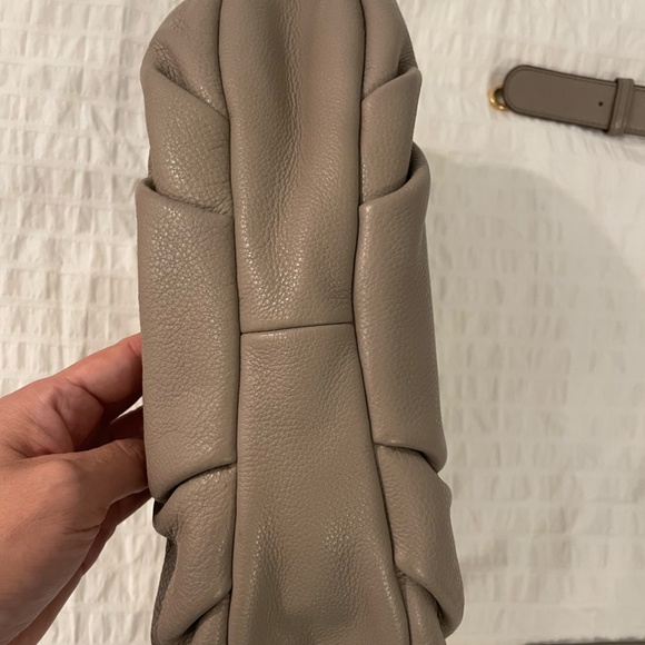 MBMJ Natasha Beige - Picture 4 of 14